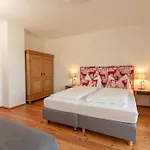 Ski In/Ski Out Chalets Tauernlodge By Schladming-Appartements Chalet